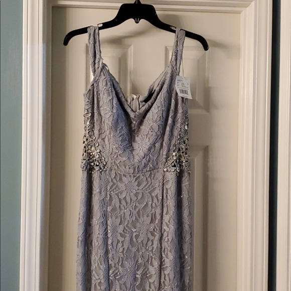 Beautiful size 12 formal dress from David’s Bridal. Originally $159. NWT - Picture 4 of 9